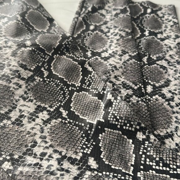 Commando Women’s Snake Skin Python Skinny Leg Ankle Leggings Size Small - Picture 3 of 5